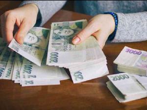 Nab�dka p�j�ek mezi jednotlivci