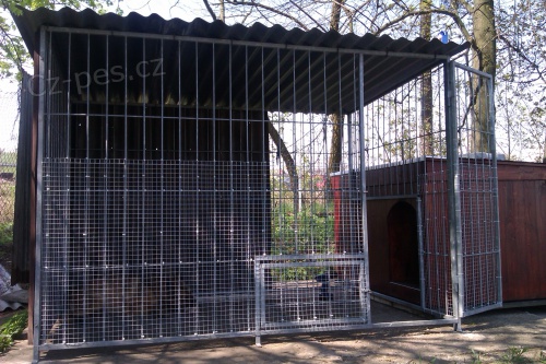 Kotec pro psa i s boudou