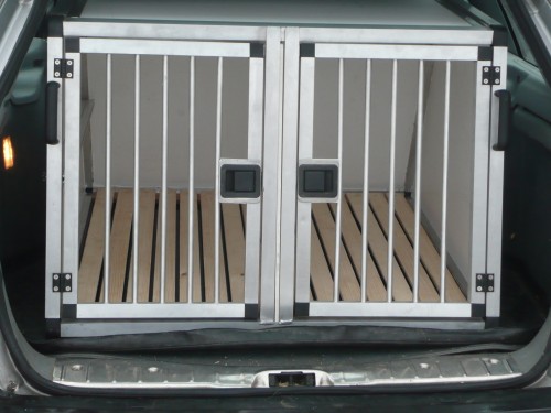 Transportn� auto  box pro psy