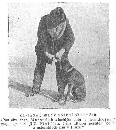 Z�kladn� hmat k no�en� p�edm�t�