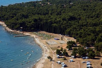 kemp Pineta - Fa�ana